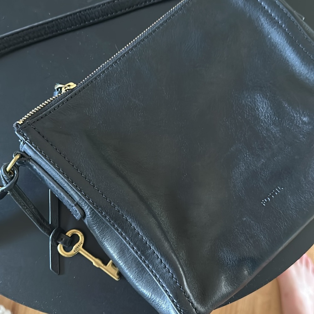 Fossil Black Leather Crossbody Bag with Gold Accents - Picture 2 of 3